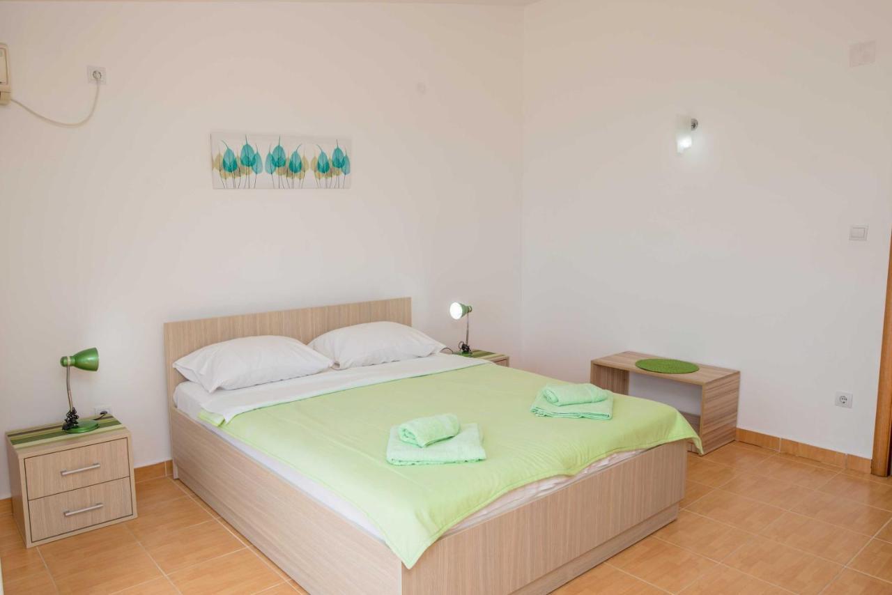 Villa Vjera Petrovac Szoba fotó