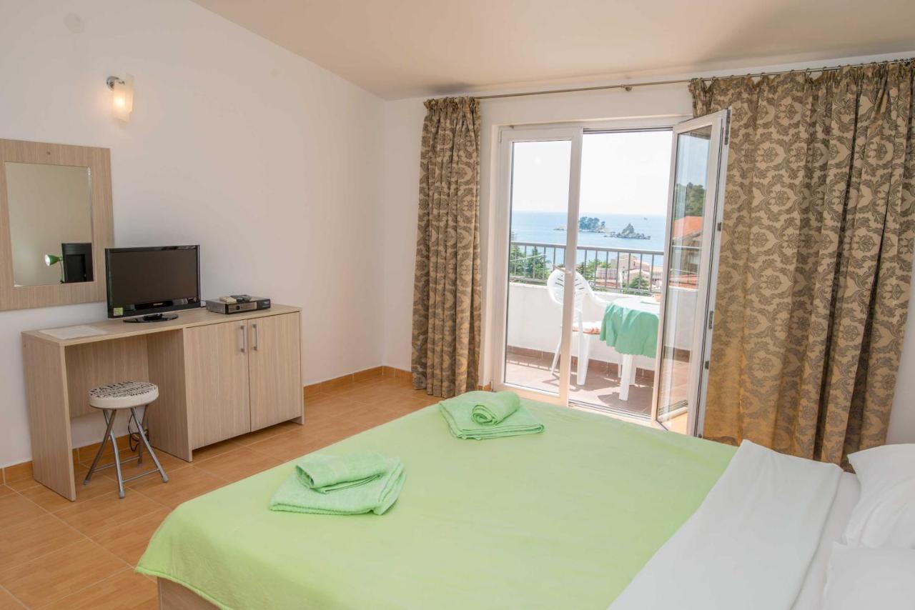 Villa Vjera Petrovac Szoba fotó