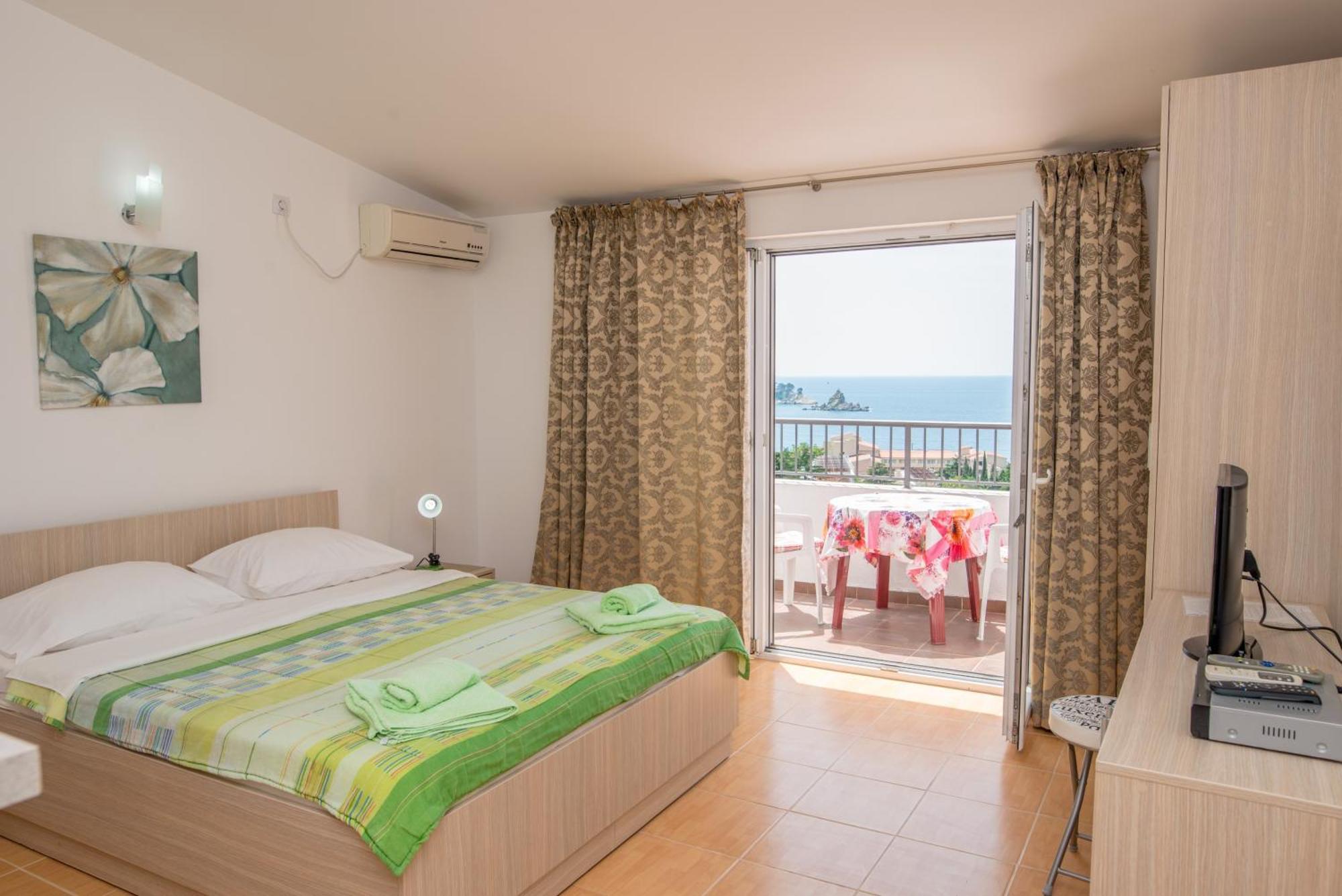 Villa Vjera Petrovac Szoba fotó