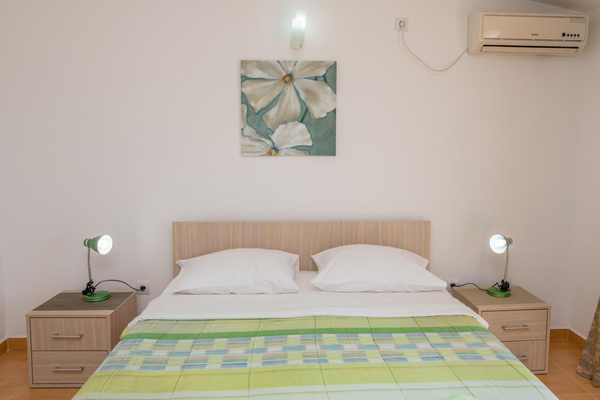 Villa Vjera Petrovac Szoba fotó