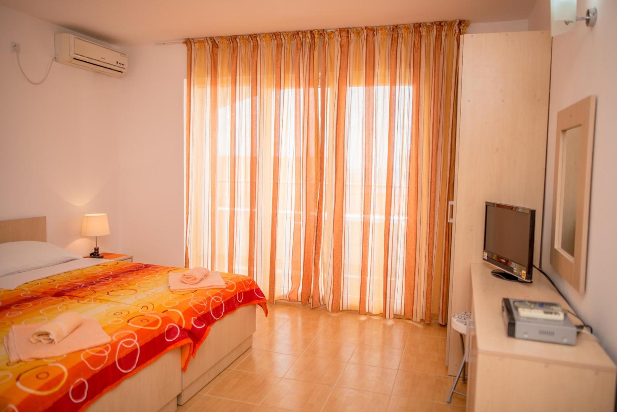 Villa Vjera Petrovac Szoba fotó